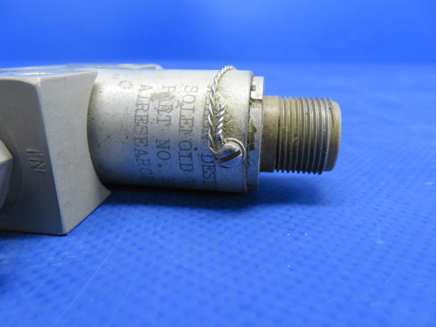 Cessna 421 Airesearch Solenoid Valve P/N 13104 TESTED (0826-401)10