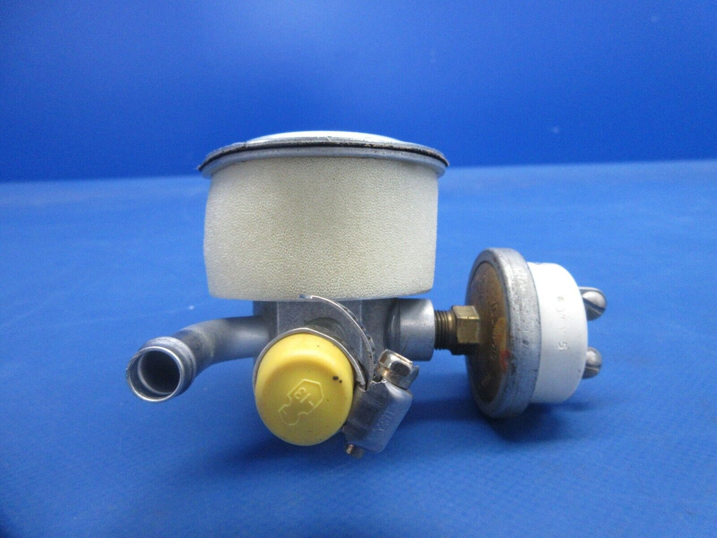 Piper PA-32RT-300T Lance II Vacuum Regulating Valve 2H3-19 (0924-875)