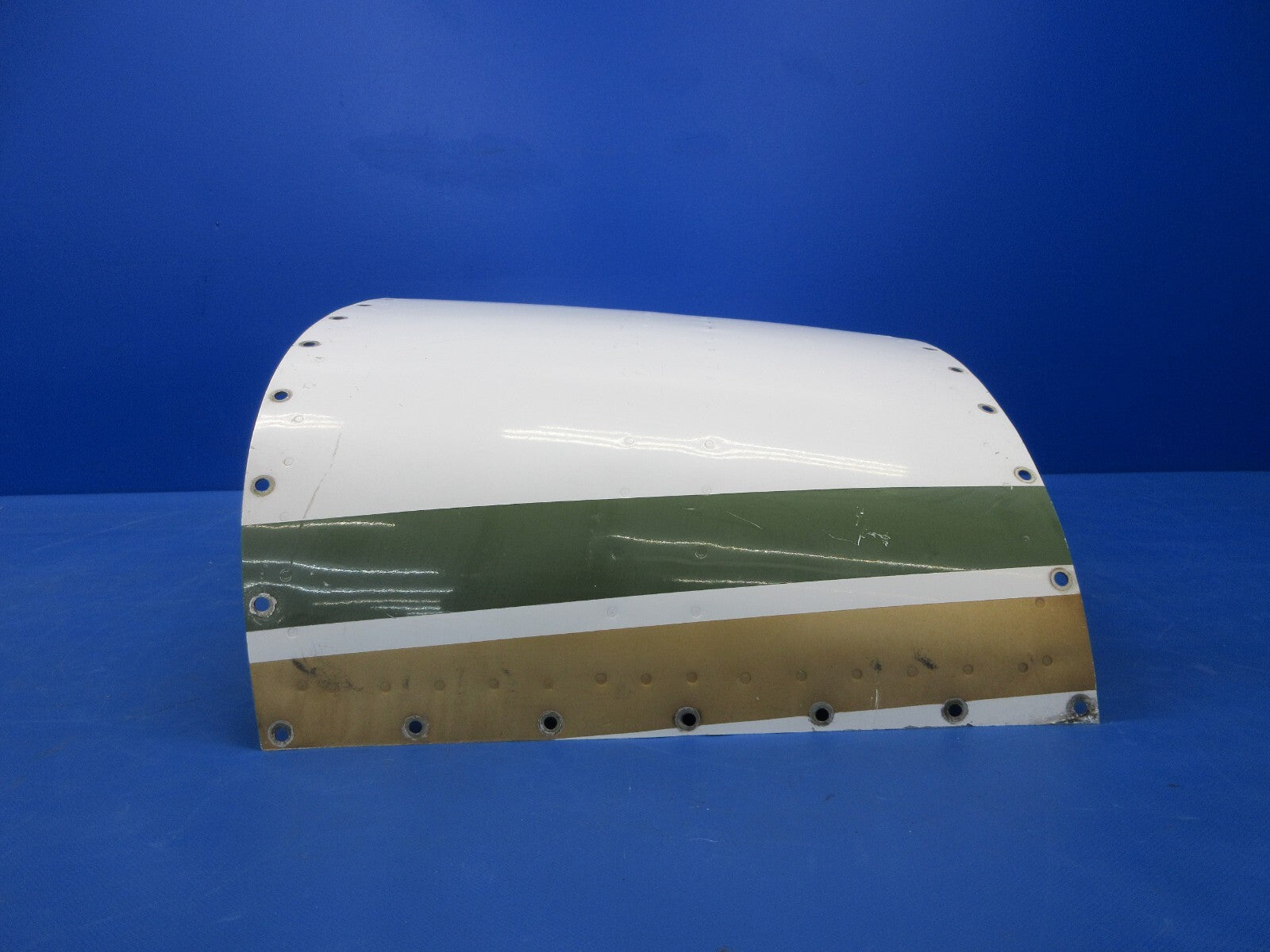 Piper PA-34-200T Seneca II Aft LH Nacelle Panel P/N 37526-00 (1124-1354)1