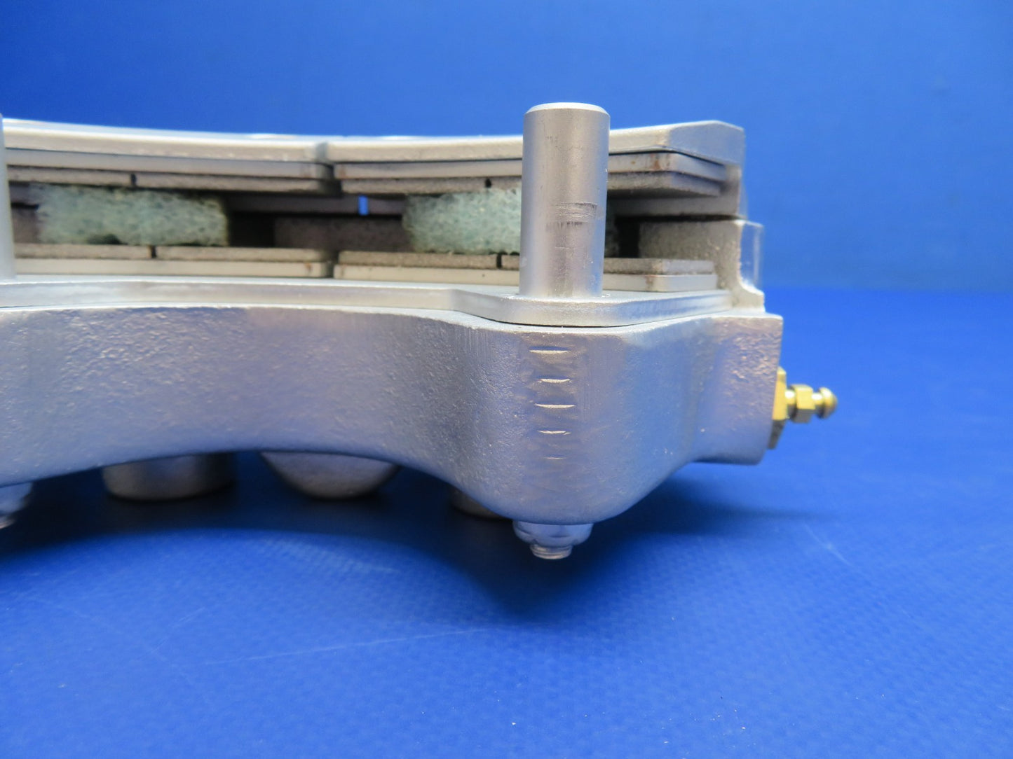 Beech F35 Cleveland Brake Caliper w/ New Linings P/N 30-66 REBUILT (0326-1760)6