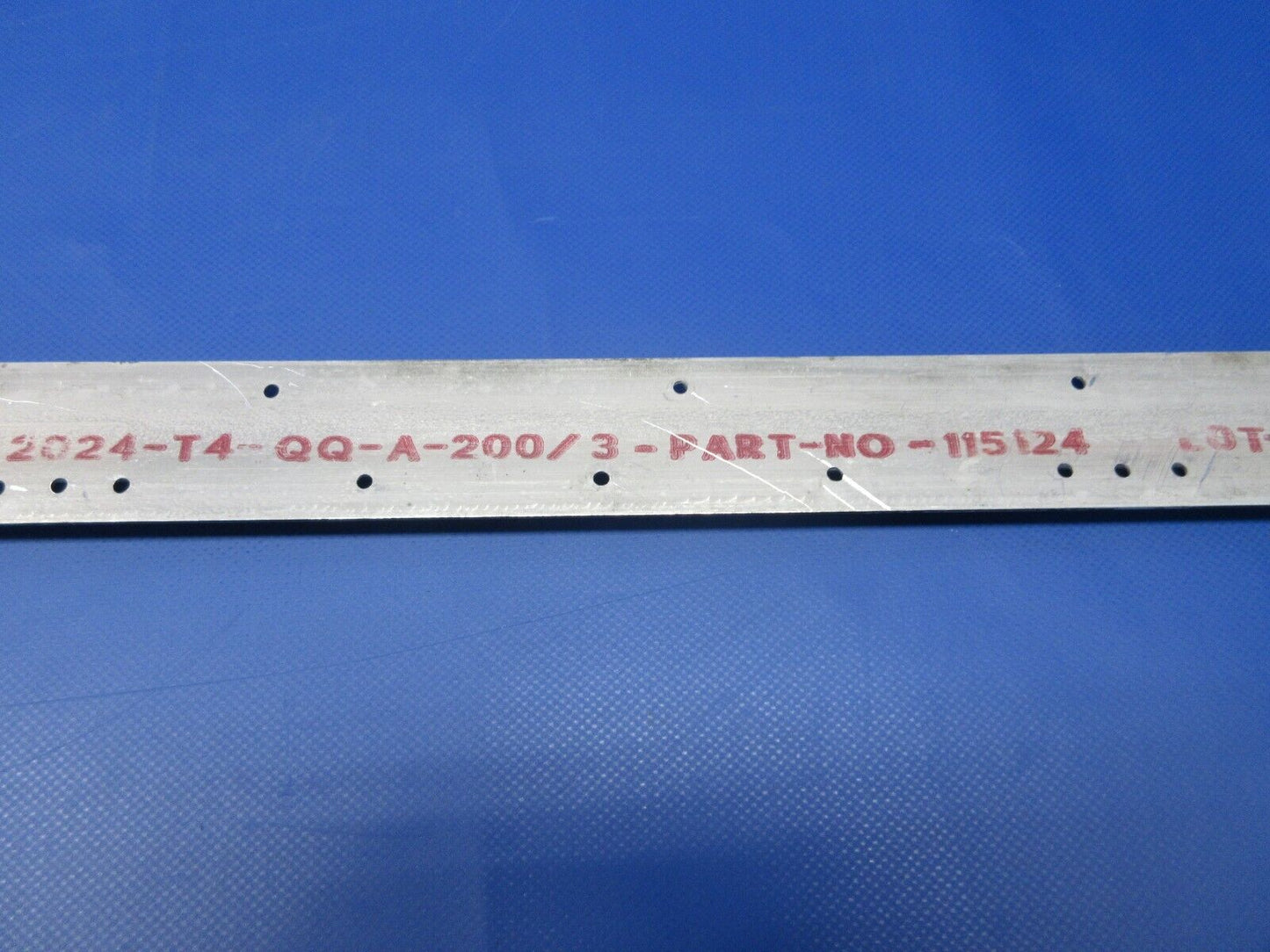 Beech 19A Musketeer Seat Track LH INBD P/N 169-400005-918 (0424-1358)