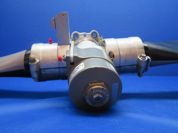 Piper PA-23-250 Aztec Hartzell Propeller Model HC-A2XK-2 (0524-98)