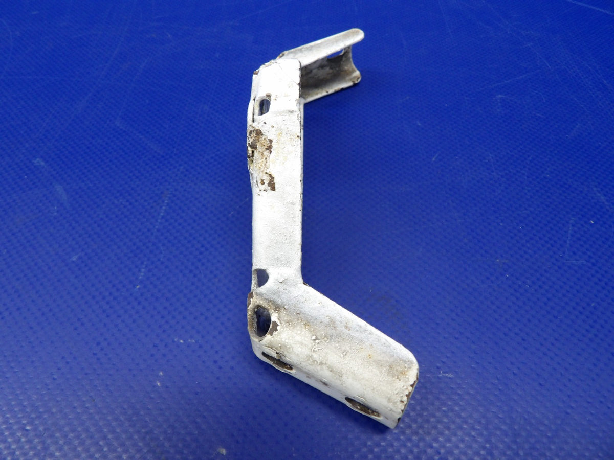 Piper Cheyenne RH Main Gear Downlock Switch Bracket P/N 41985-01 (0626-1385)2