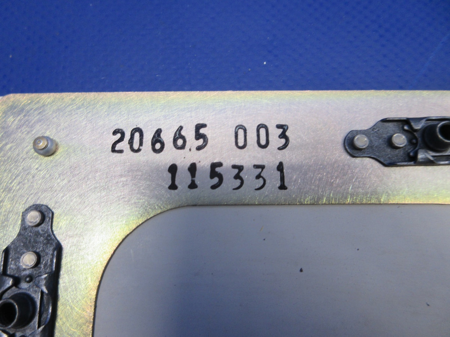 Cirrus SR20 / SR22 Nose Landing Gear AFT Cowl Seal P/N 20665-003 NOS (0426-742)4