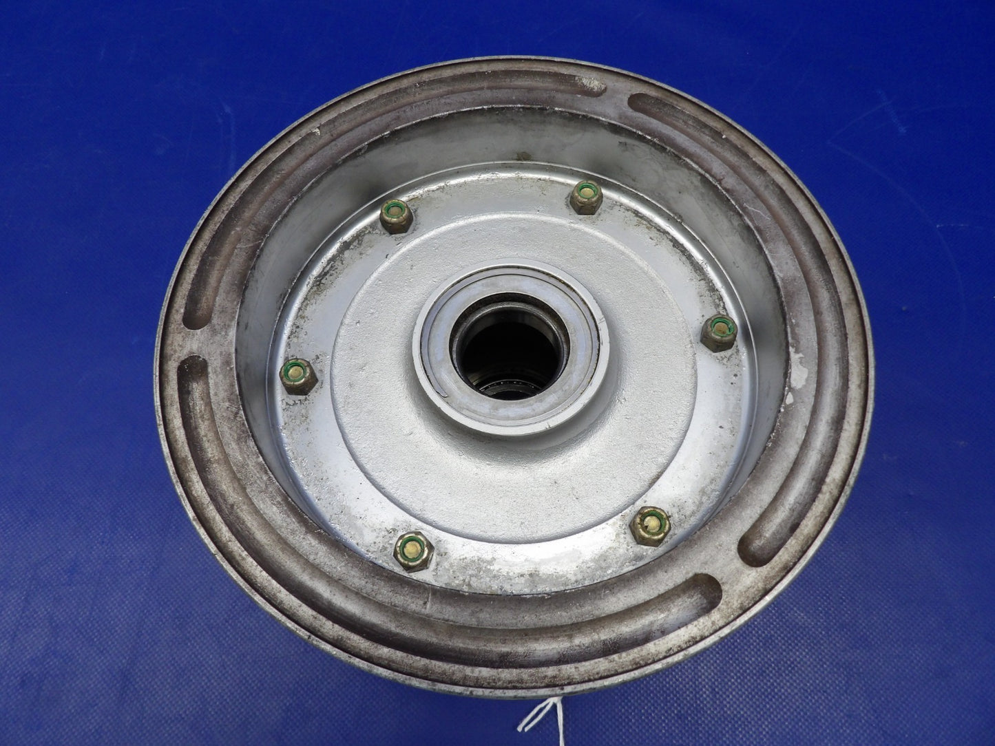 Beech F35 Bonanza Cleveland 40-98 7.00-8 Main Wheel P/N 161-02300 (0726-2093)2