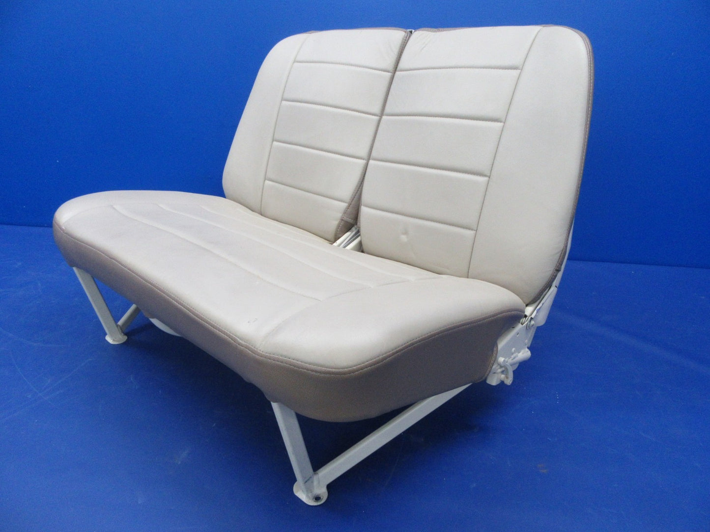 =Cessna 172 / 172G Reclining Rear Seat P/N 0500210-28 (0326-18)0