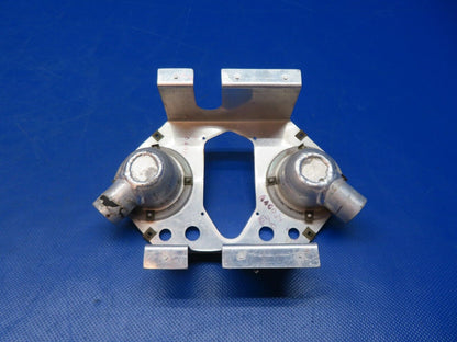 Mooney M20 / M20E Overhead Air Valves w/ Bracket P/N 640026 (0424-184)