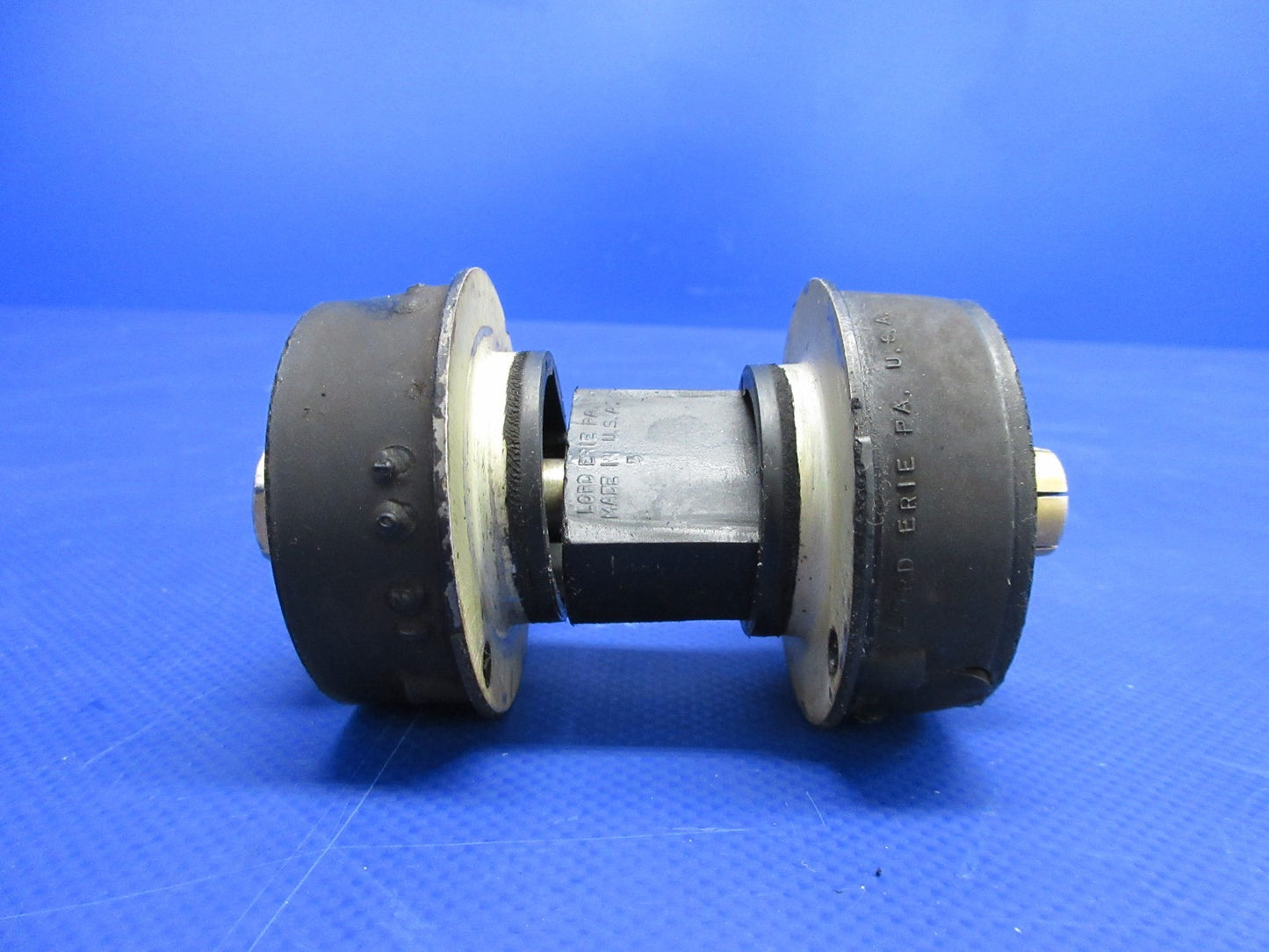 Beech D95A Travel Air Barry Engine shock Mount P/N 94150-40 LOT OF 4 (0326-768)6