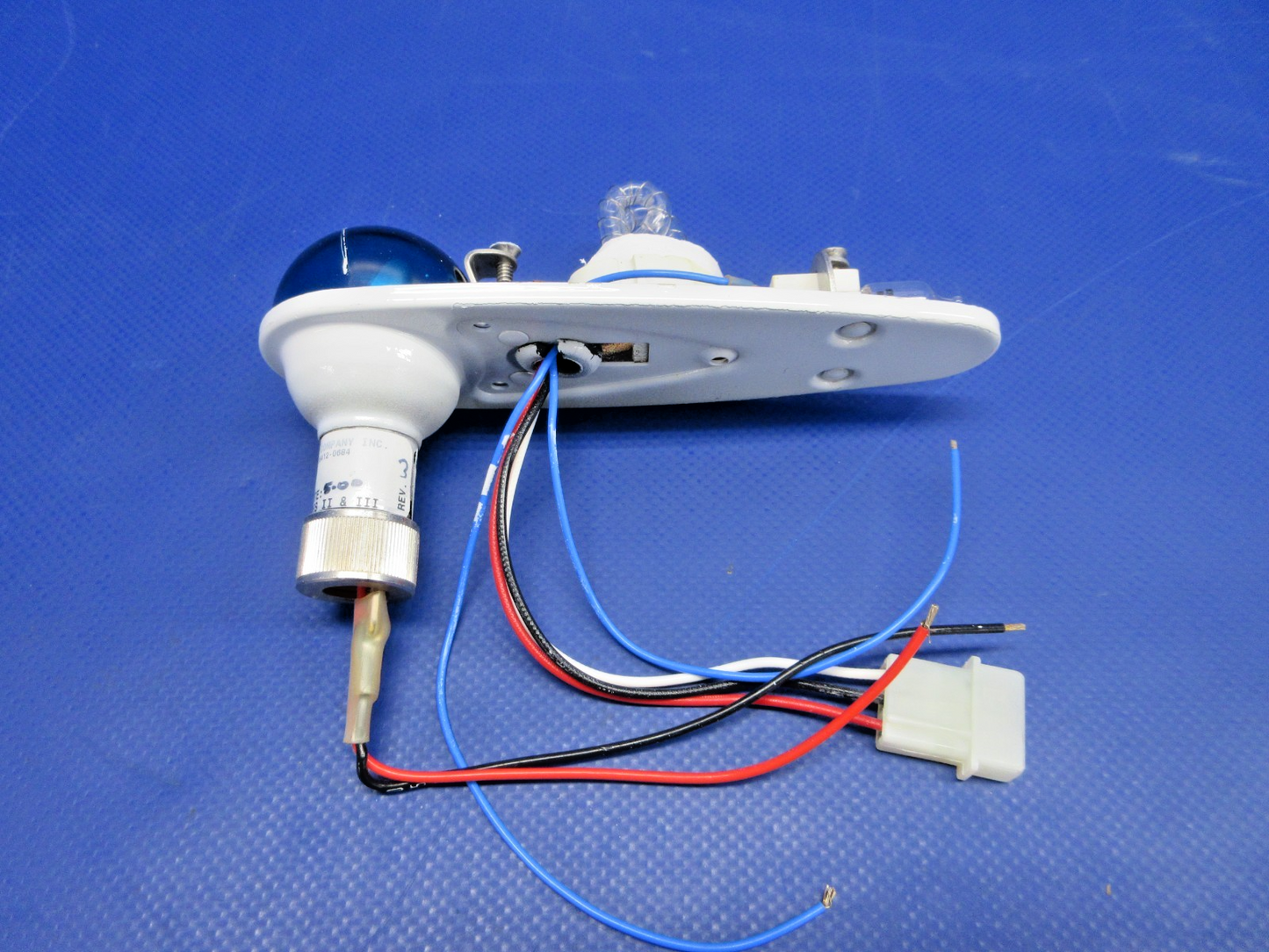Whelen A600-PG-D 14V Wing Tip Strobe Light RH P/N 01-0790006-04 NOS (0426-827)7
