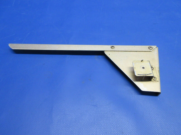 Cessna 180 / 180K S-TEC Corp Pitch Servo & Brackets P/N 0108-1-P4 (0624-951)