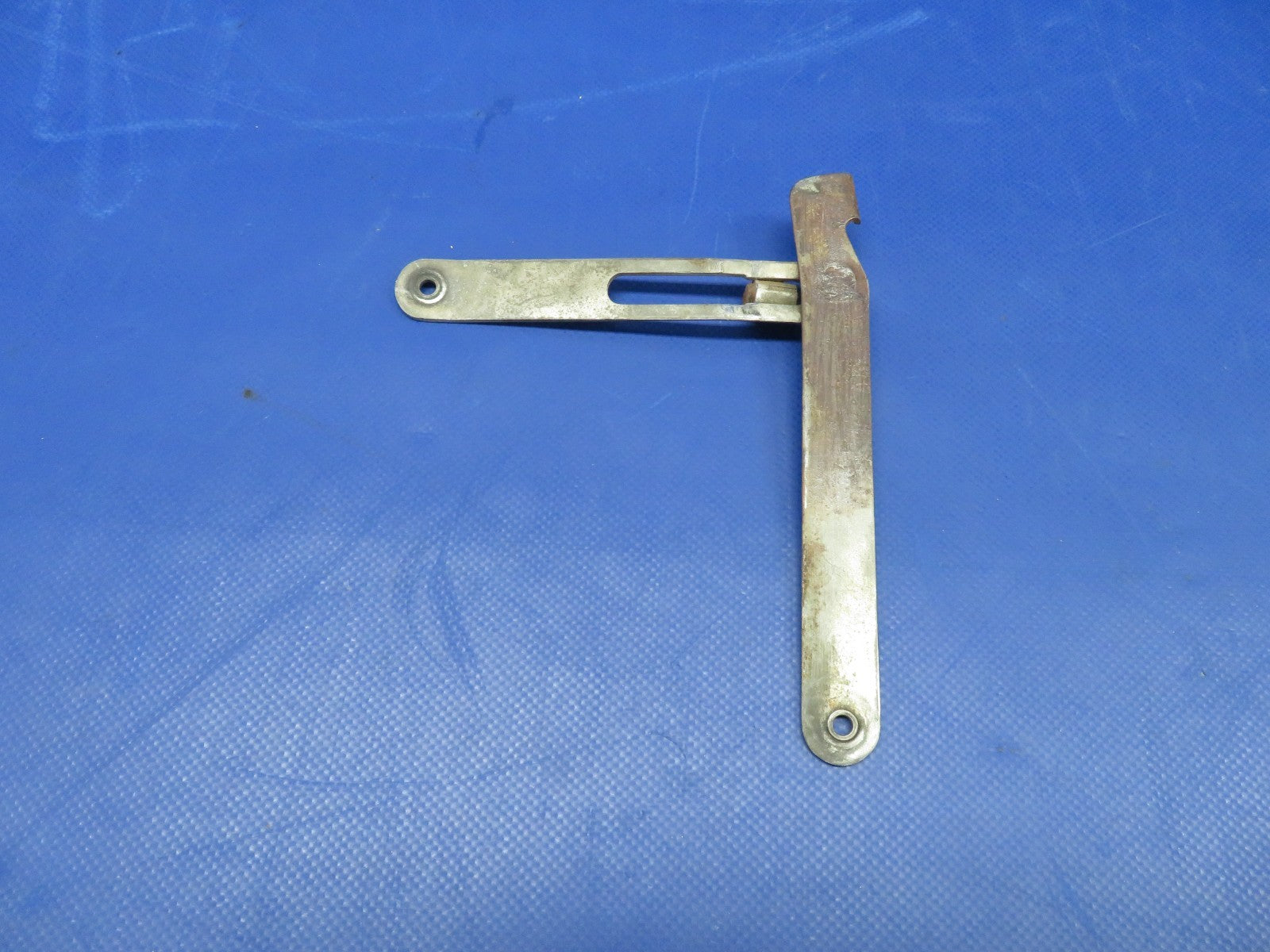 Rockwell Commander 112 LH Cabin Door Stop Arm P/N 43745-9 (0826-415)6