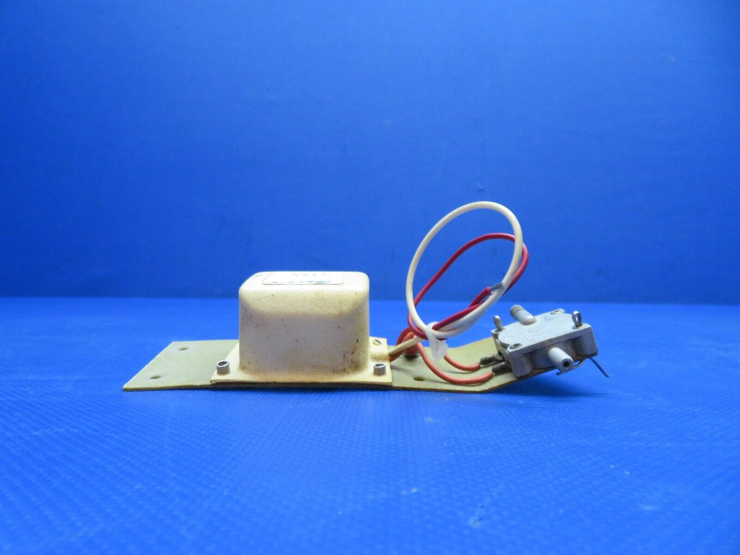 Piper PA-28-181 Archer Electric Trim Stop Sensor PN 79657-02 WARRANTY (0624-113)