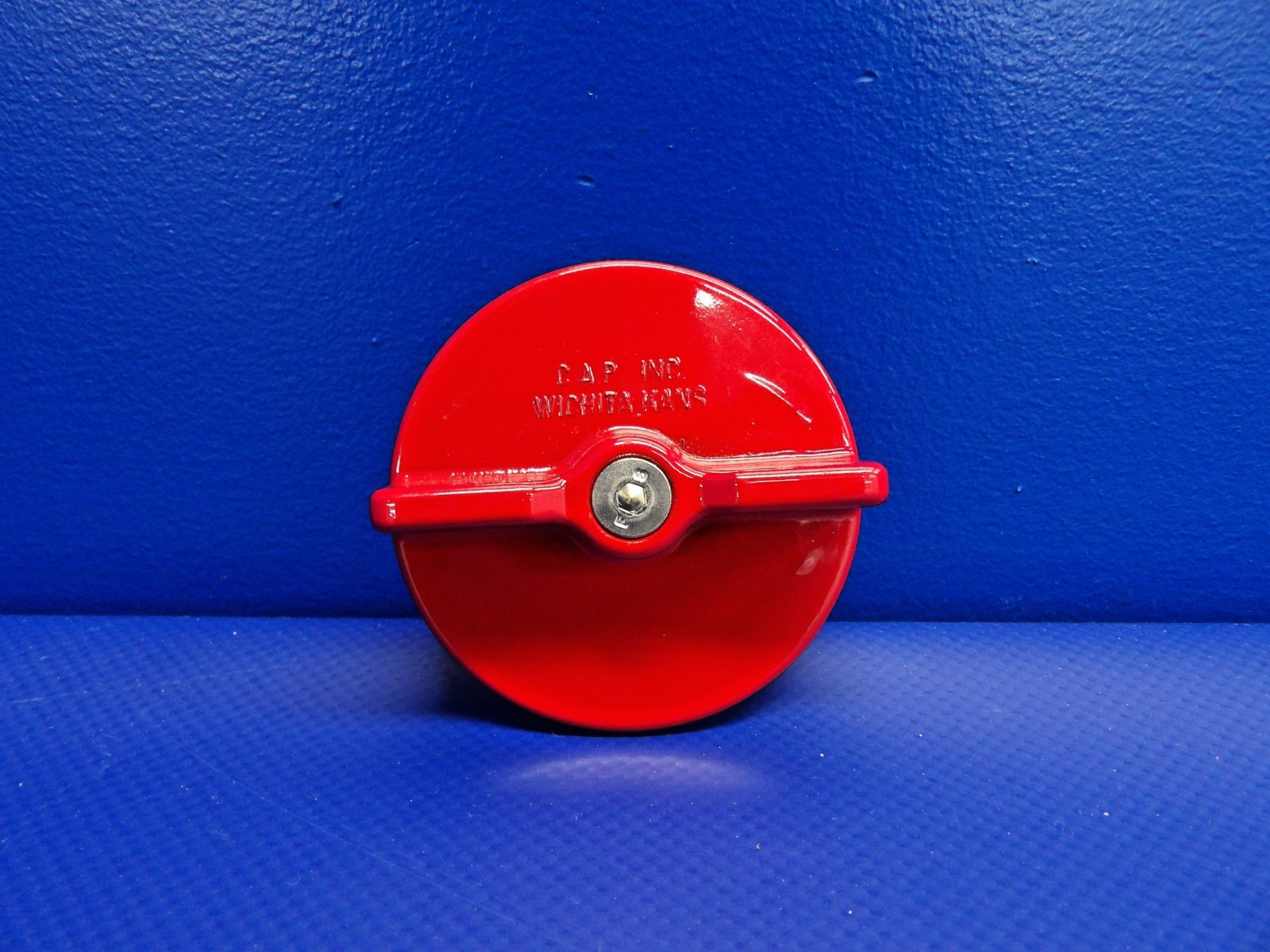 Cessna Fuel Filler Cap w/ 8130 P/N C156003-0101 NOS (0426-1227)0