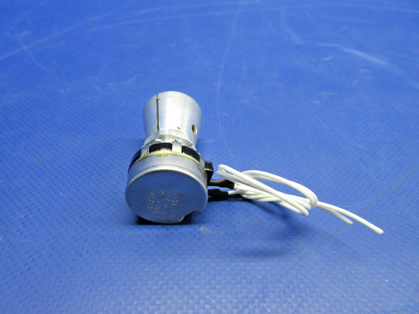 Beech F35 Bonanza Propeller RPM Control Switch 53C1 (0726-821)7