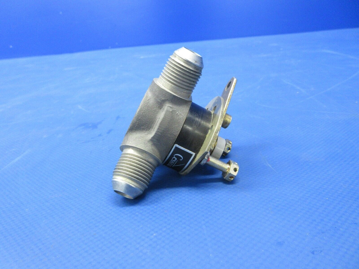 Cessna 337 / P337H Airborne Fuel Selector Valve Assy LH P/N 1H38-4 (0724-1296)