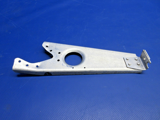 Beech D95A Travel Air RH Engine Controls Bracket P/N 95-940000-47 (0326-917)0