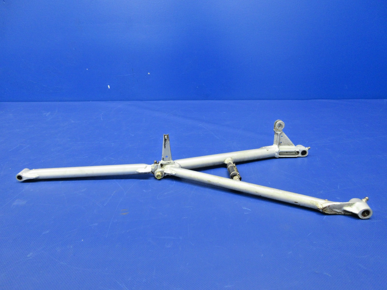 Beech D95A Travel Air Nose Gear Retract Drag Leg + Brace (0326-845)8