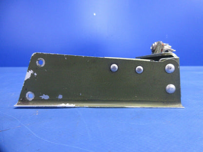 Piper PA-28-161 Warrior Engine Control Support Assy P/N 67206-02 (0824-1017)