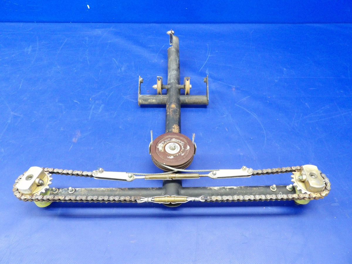 Beech 76 Duchess Control Column Weld P/N 169-524018-83 (0526-2054)5