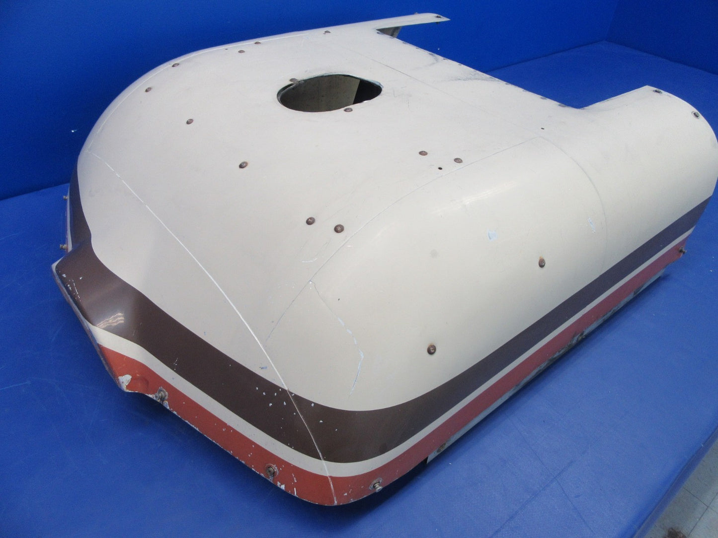 Beech 76 Duchess Lower Cowling w/ Cowl Flap P/N 105-910011-3 (0326-51)9