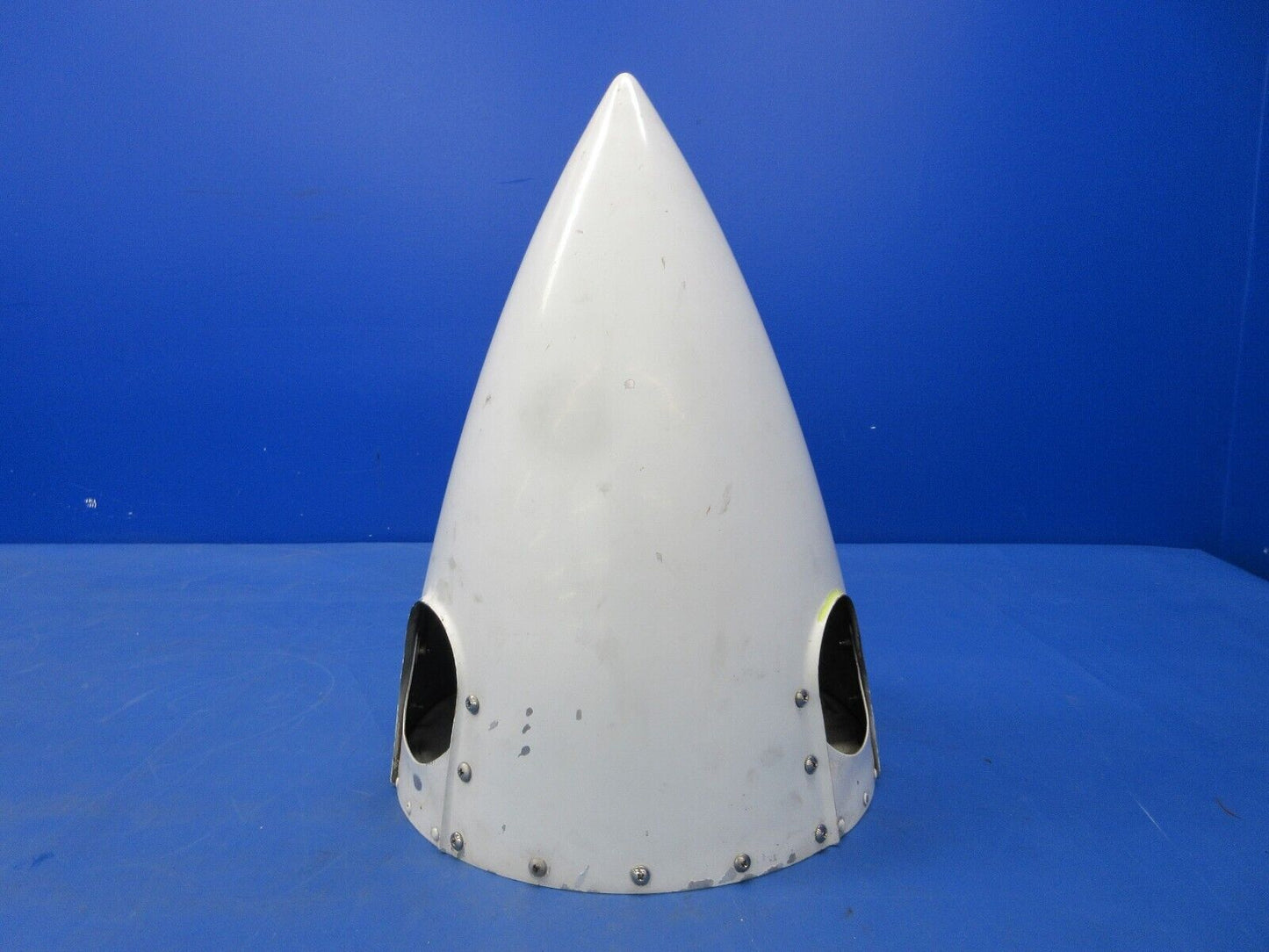Piper PA-34-200T Seneca II Spinner Dome & Bulkhead Assy P/N 754-629 (0824-2039)