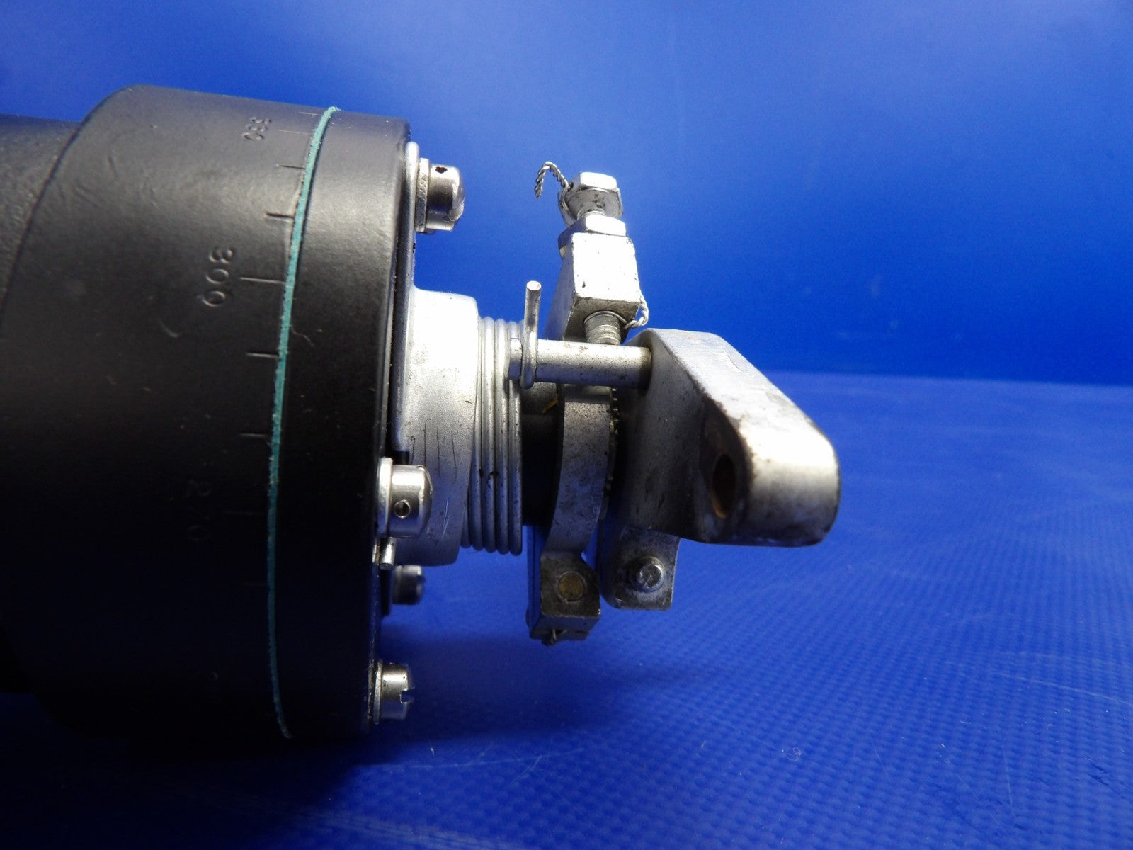 Beech D95A Travel Air Woodward 210360 Propeller Governor CORE (0326-767)11