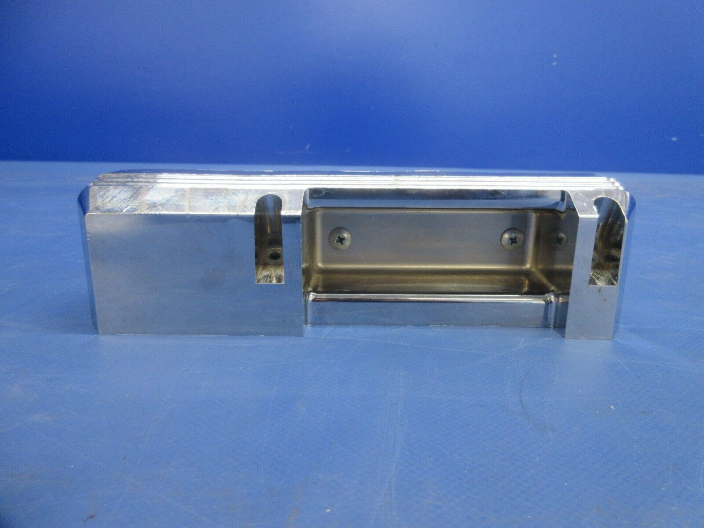 Piper PA-32RT-300T Lance II RH Cabin Arm Rest Assy P/N 66710 (1024-715)