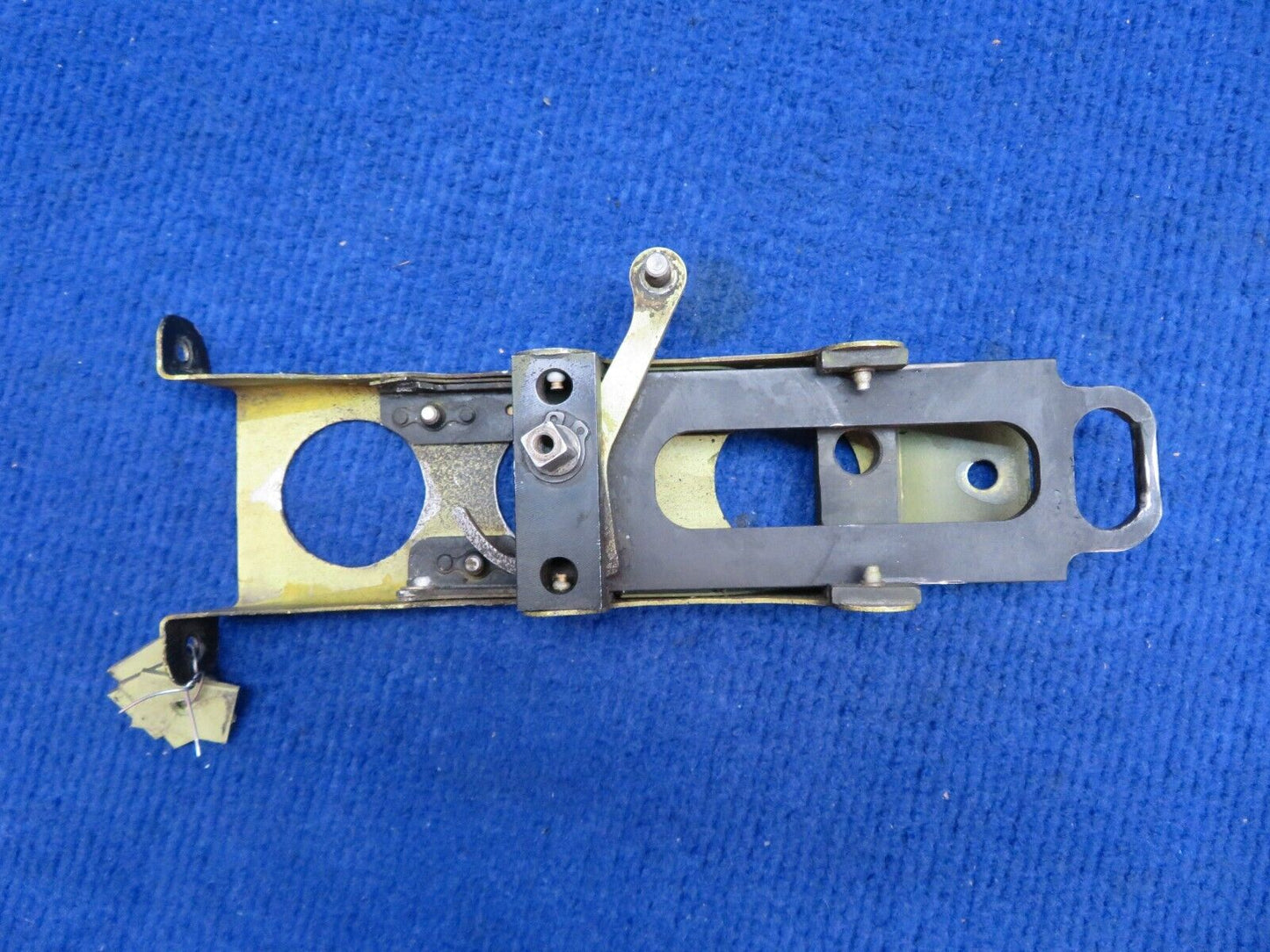 Socata TB-10 Rear LH Box Assy Door Latch Mechanism P/N 25025002 (0722-352)