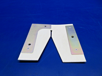 Cirrus SR20 / SR22 Nose Landing Gear AFT Cowl Seal P/N 20665-003 NOS (0426-742)6