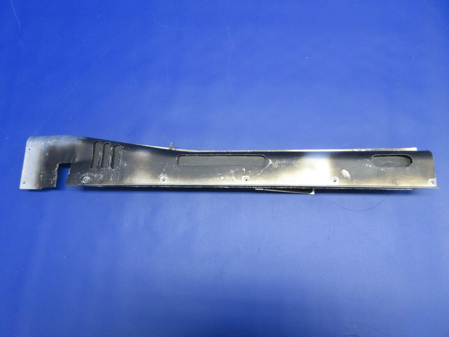 1996 Piper PA-28-181 Pilot Side Cabin Heat Duct Center P/N 36511-03 (1224-2030)