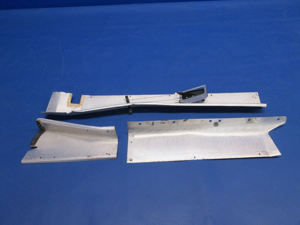 Piper PA-28-181 Archer Cabin Heat Floor Duct Assy RH Side  76219-01 (0624-953)