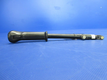 Diamond DA-40 Control Stick P/N DA4-2703-11-00 (0926-900)4