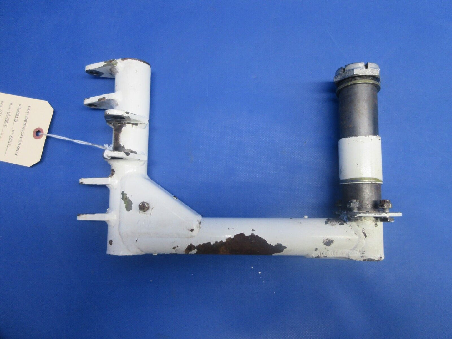 Mooney M20 / M20C LH Main Gear Spindle P/N 520002-1 (1024-2076)