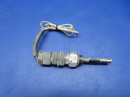Cessna 310 / 310I Lewis Oil Temperature Probe AN5525-1 TESTED (0426-116)0