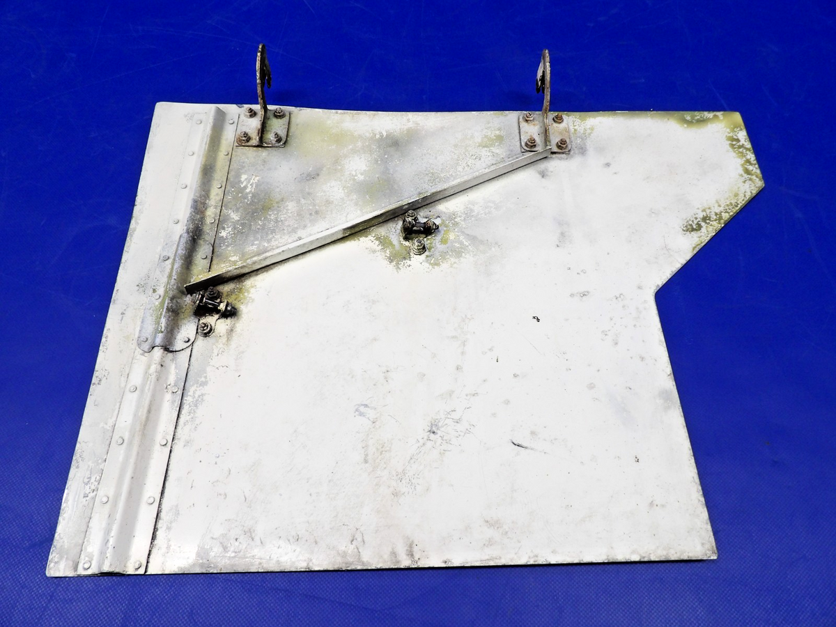 Mooney M20 / M20C RH Main Gear Door P/N 8590-2 (0426-1435)3
