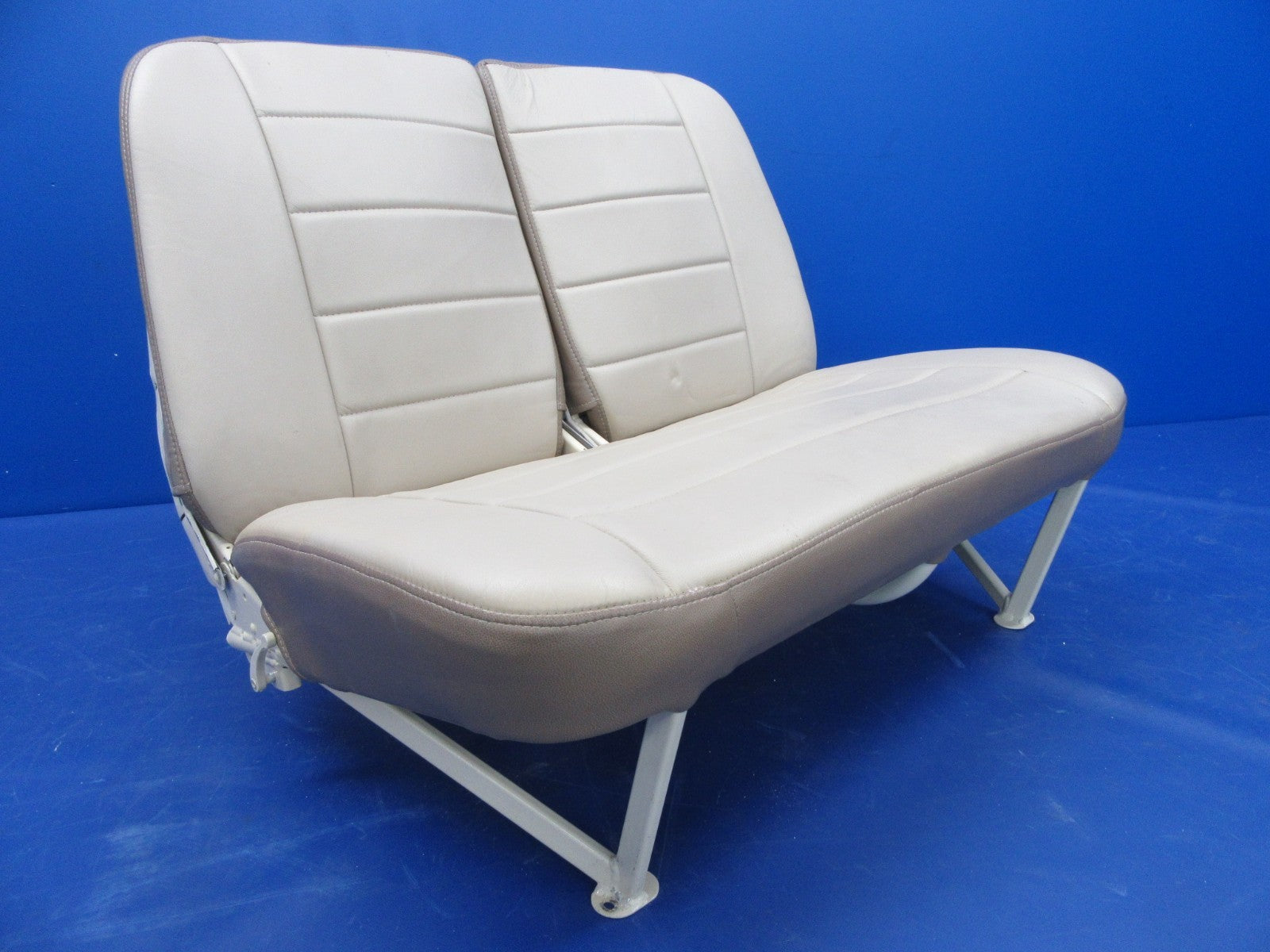 =Cessna 172 / 172G Reclining Rear Seat P/N 0500210-28 (0326-18)7