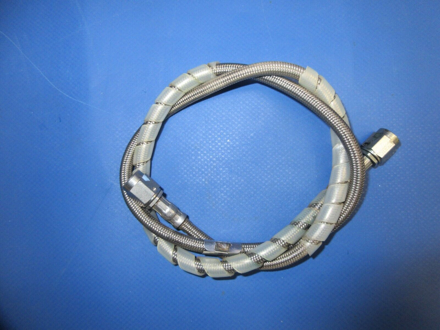Robinson R44 II Helicopter Aeroquip Main Tank Sump Drain Hose D205-30 (0724-895)