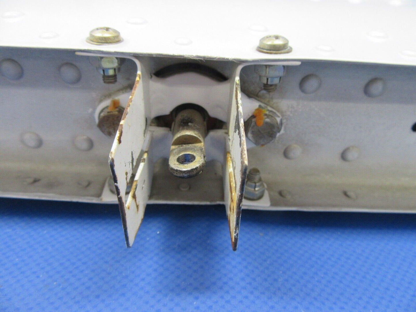 Beech D95A Travel Air Vertical Stabilizer P/N 95-640006-601 (0424-06)