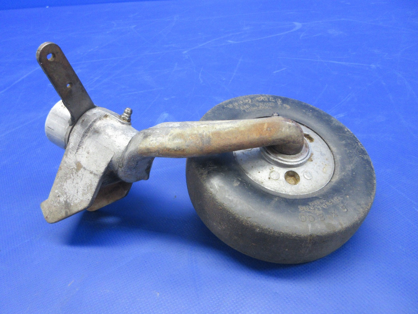 Scott Tailwheel w/ 6 x 2.00 Solid Tire 1-1/2" Wide Leaf Spring (0626-777)10