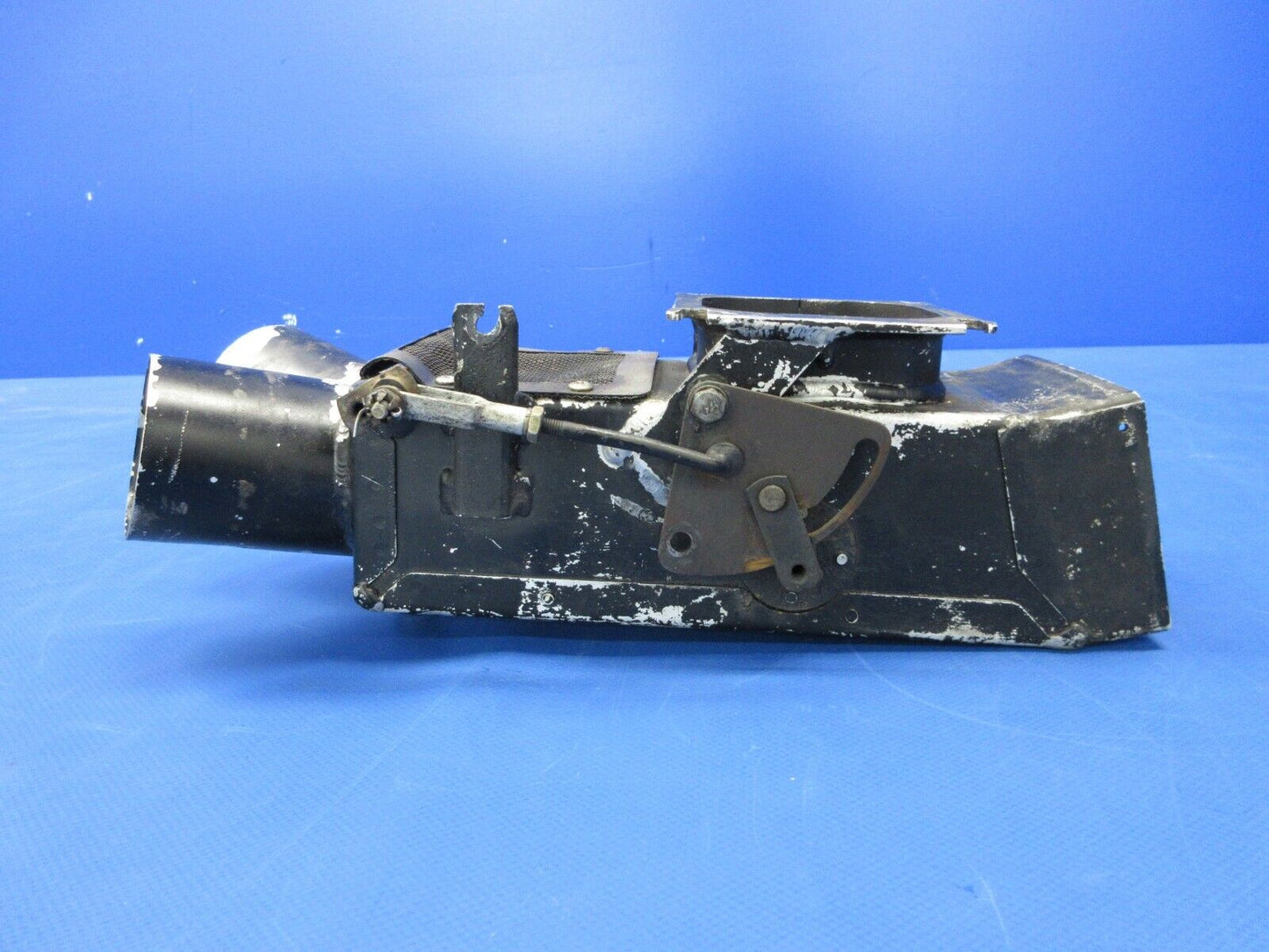Piper PA-23-250 Aztec Carburetor Air Box Assy RH Engine P/N 16463-09 (0924-1251)