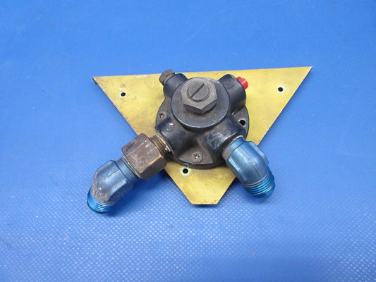 Piper PA-23-250 Aztec Suction Regulating Valve Assy P/N 492-059 (0624-1348)