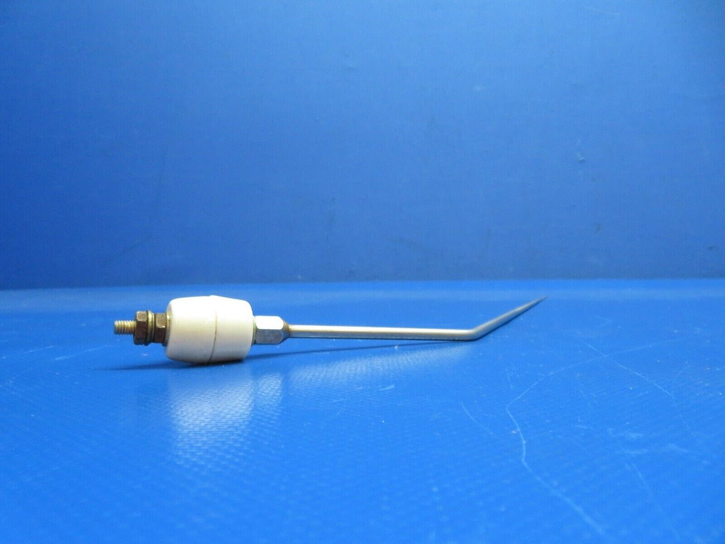 Piper PA-28- 180 Transmitting Antenna P/N 451-272, VTP-17 (1224-116)