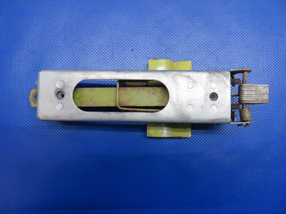 Piper Cherokee PA-28 Cabin Door Latch Assy P/N 68188-00 (0724-1848)