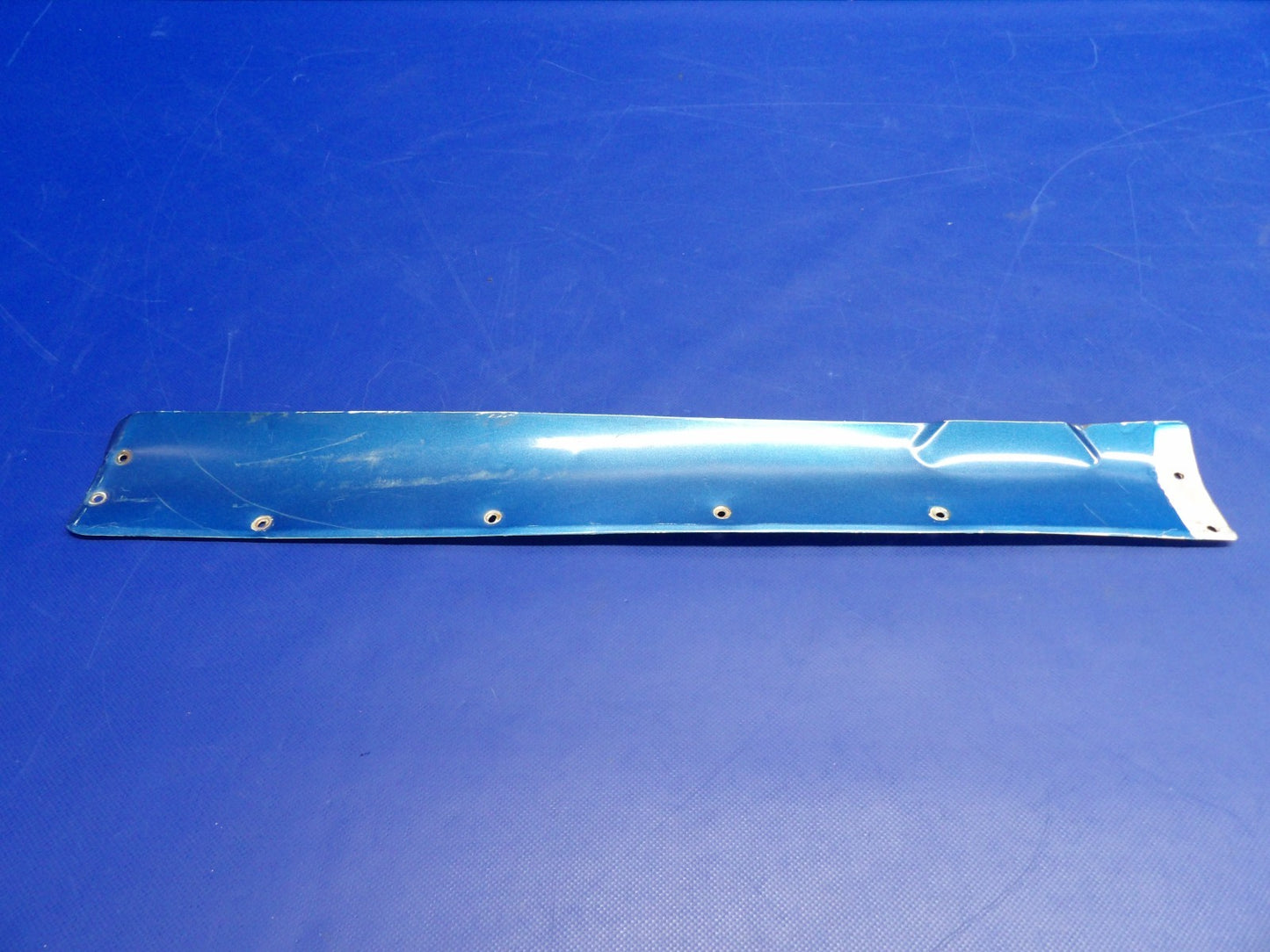Cessna 421 Upper Wing Tip Tank Fairing LH&RH P/N 5023000-5 & -6 (0626-1493)7