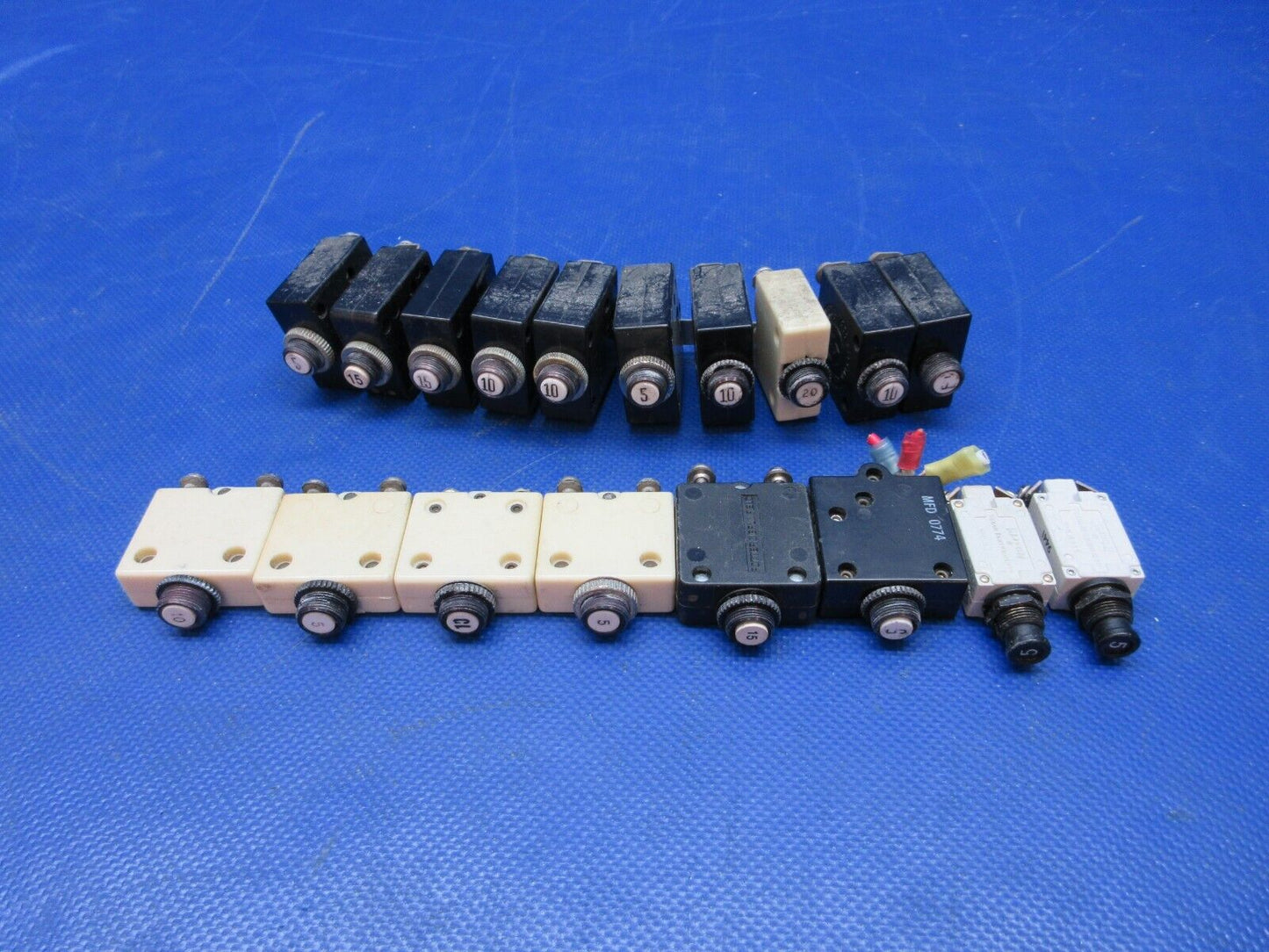 Cessna Wood Electric Circuit Breakers P/N 1600-041-01008 LOT OF 18 (0924-1367)