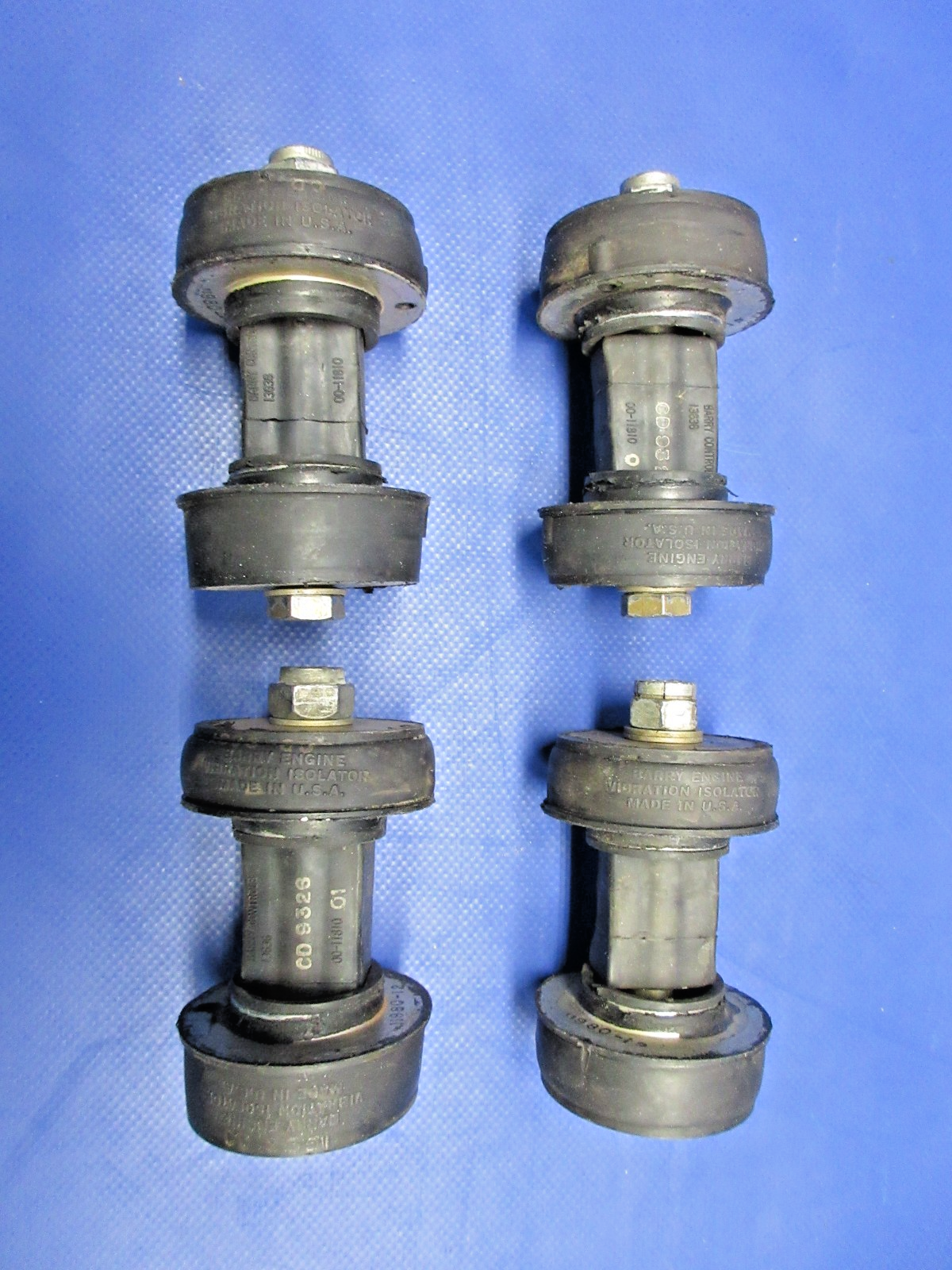 Barry Engine Shock Mounts P/N 94150-40 LOT OF 4 (0926-764)1