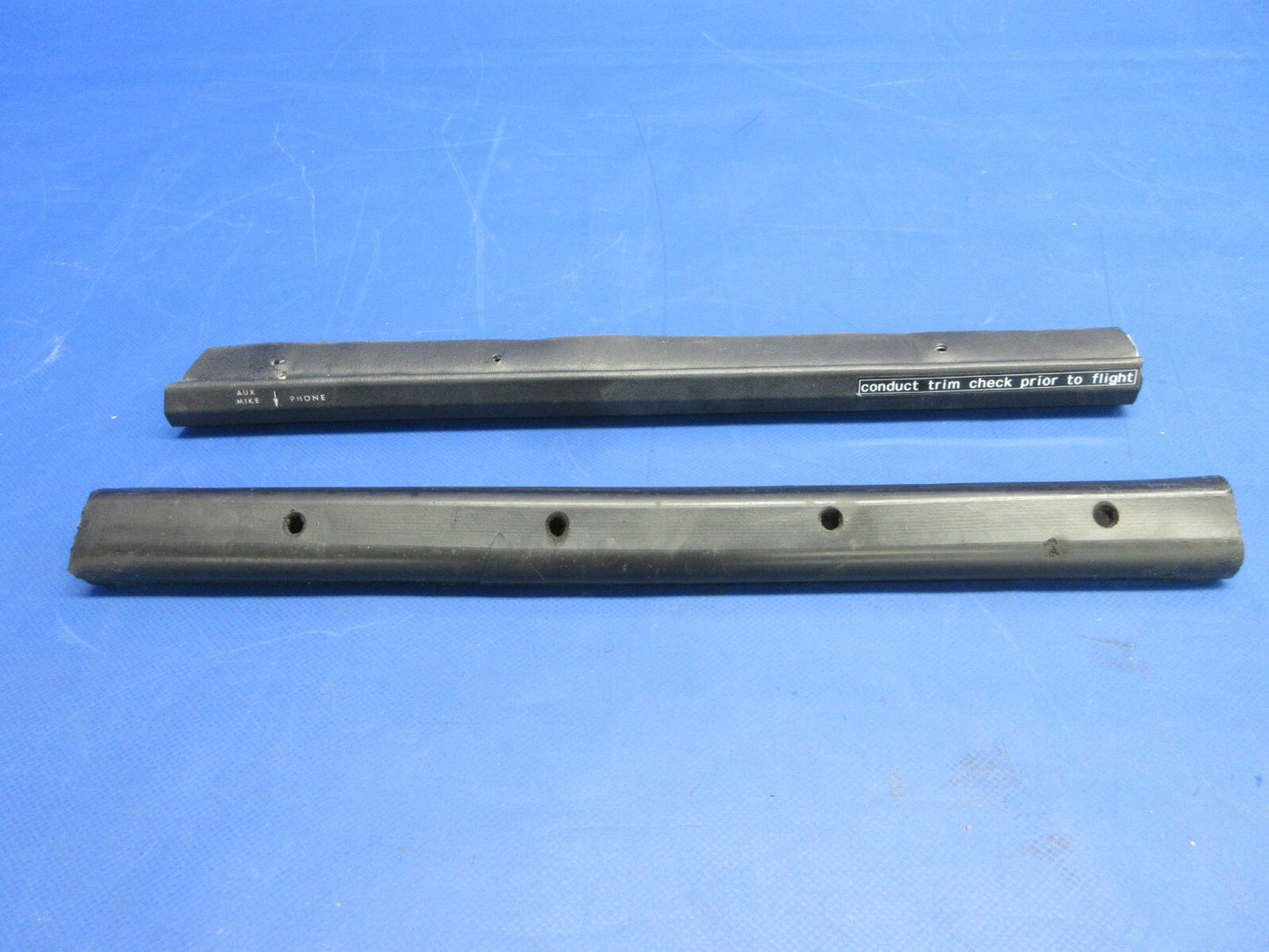 Cessna 337 / P337H Instrument Panel Safety Pad LH & RH P/N 1514130-4 (0724-1319)0