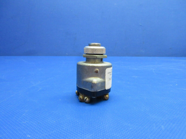 Beech C23 Sundowner Continental Magneto Switch NO KEY 10-357200-1 (0724-1938)