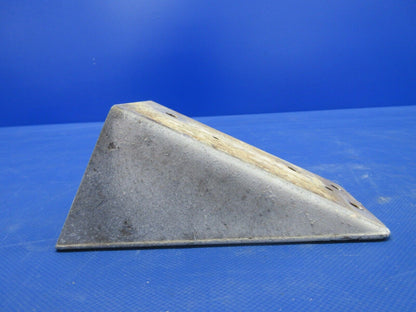 Grumman Yankee AA-1B Main Landing Gear Bracket RH P/N 5701064-2 (0424-1410)