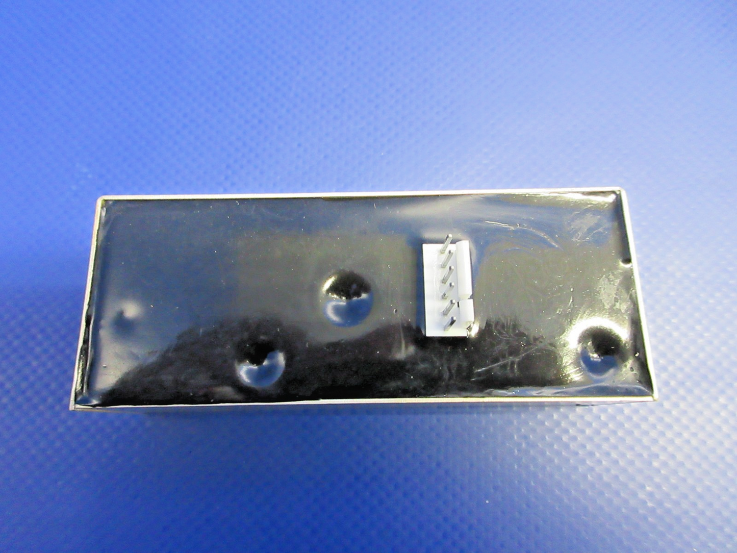 47031669